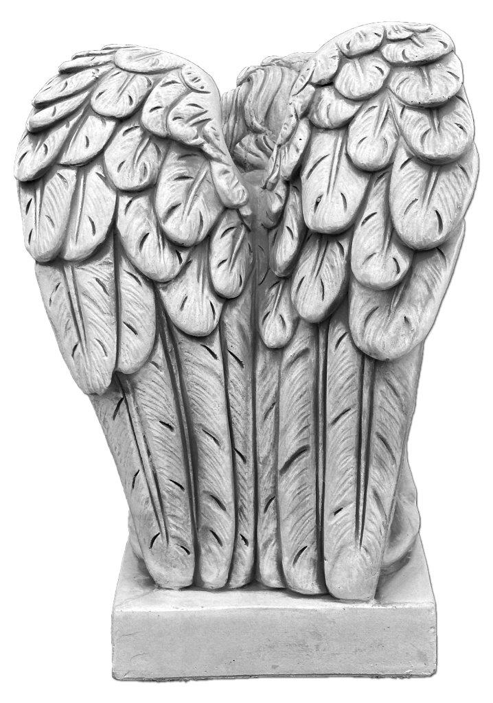 Sonhos Serenos: Estátua de Anjo Criança Adormecida