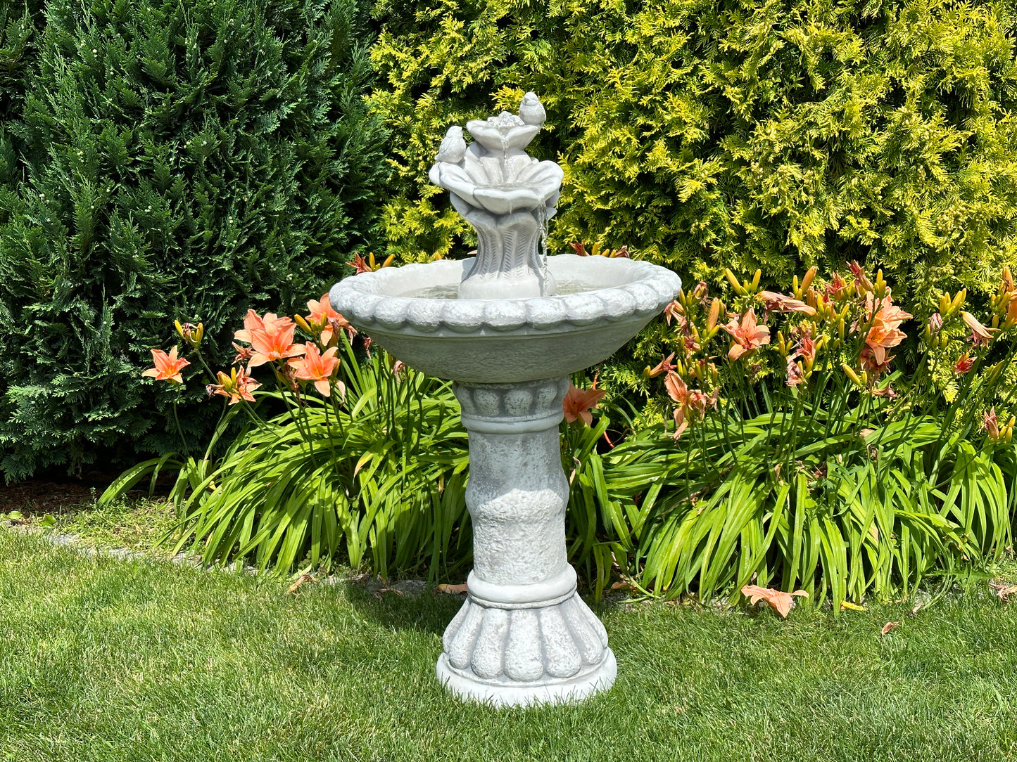 Fonte de serenata floral
