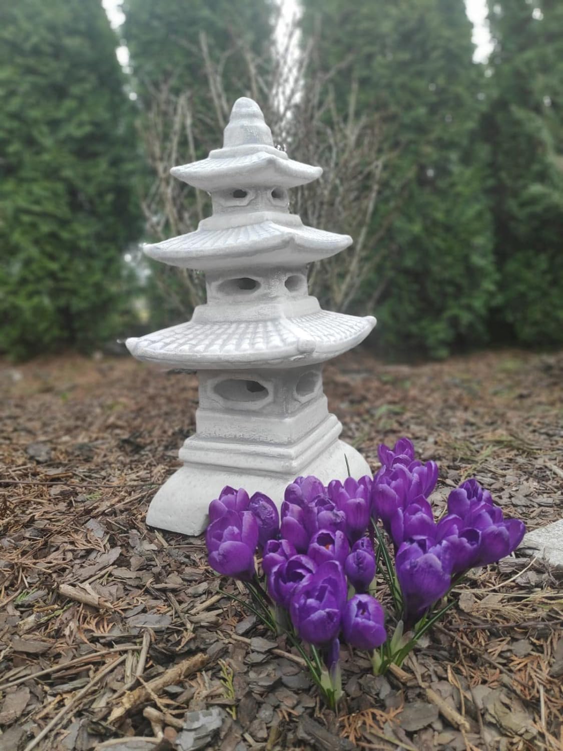 Estátua de ornamento de jardim - Lanterna japonesa/pagode de três camadas de pedra