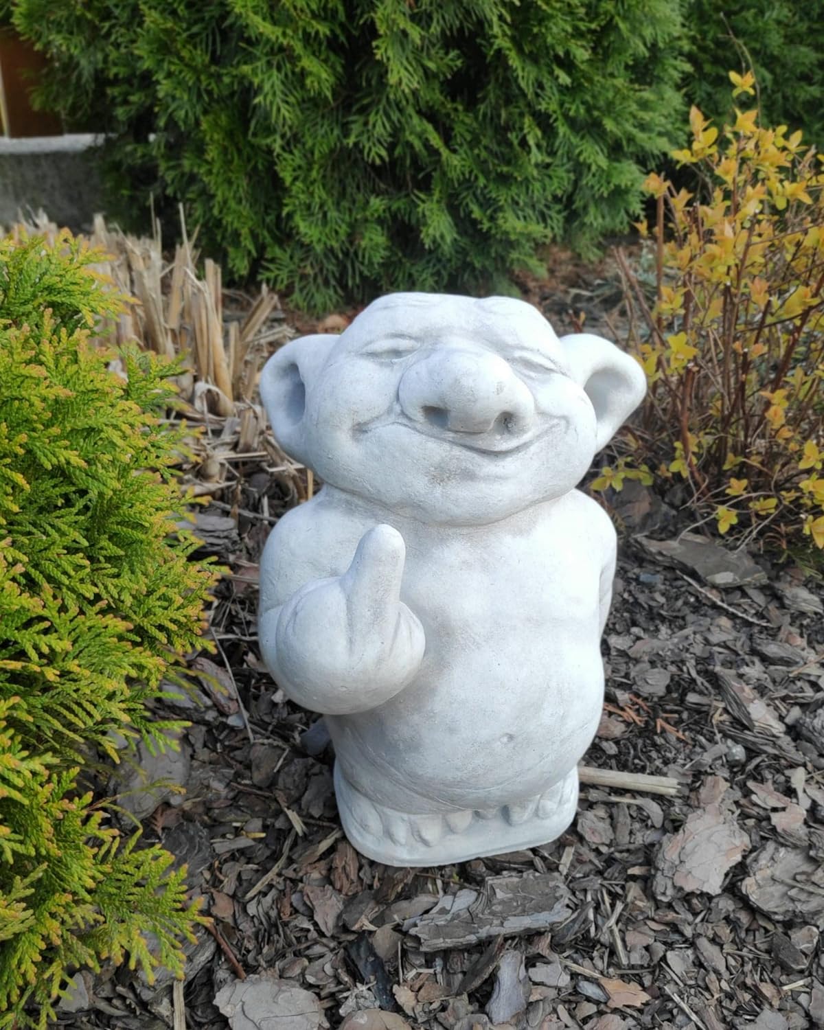Estatueta de Troll Rebelde – Uma Declaração Ousada