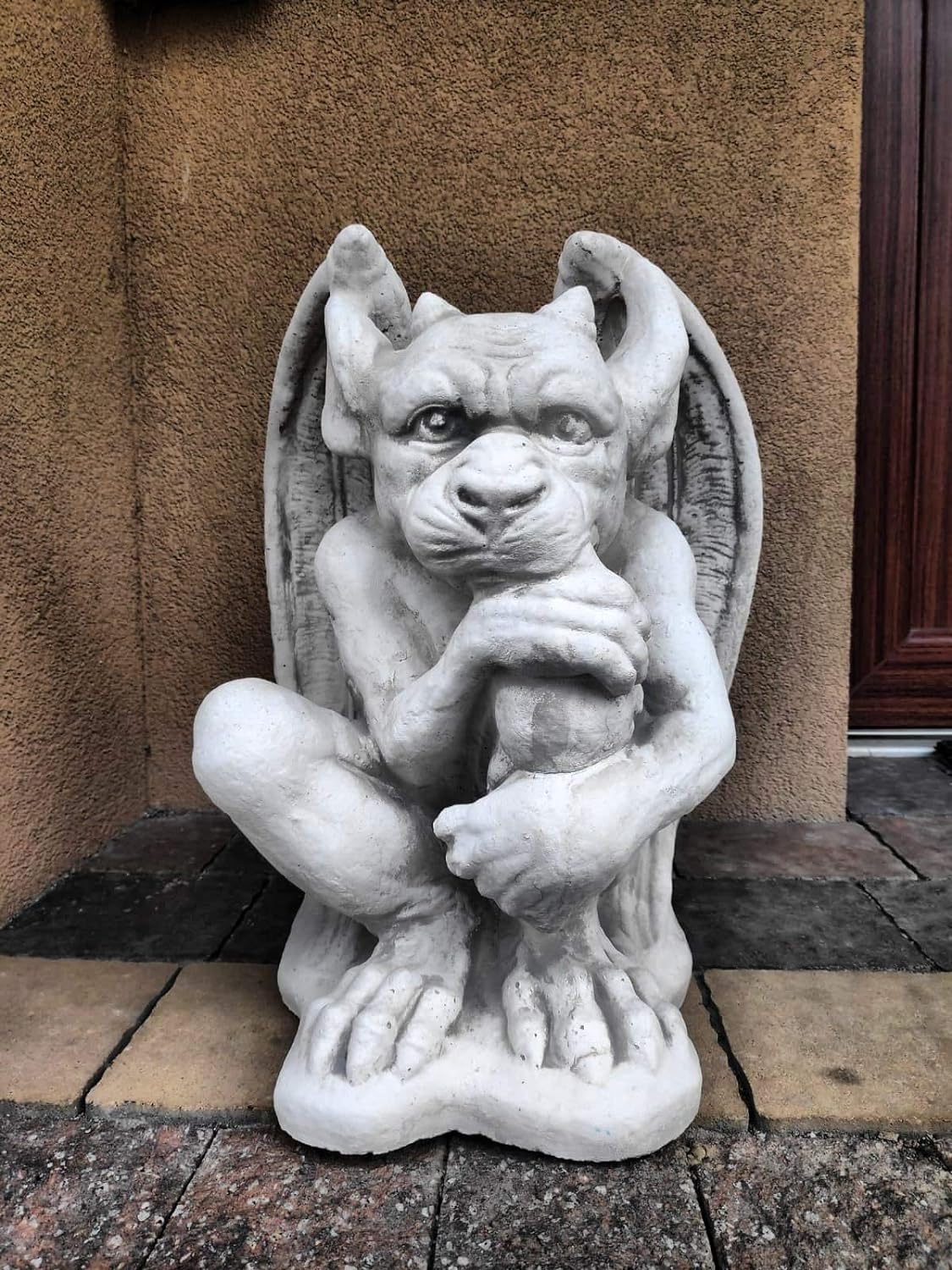 Estatueta de gárgula sentada, feita de pedra fundida, ornamento externo/interno, decoração