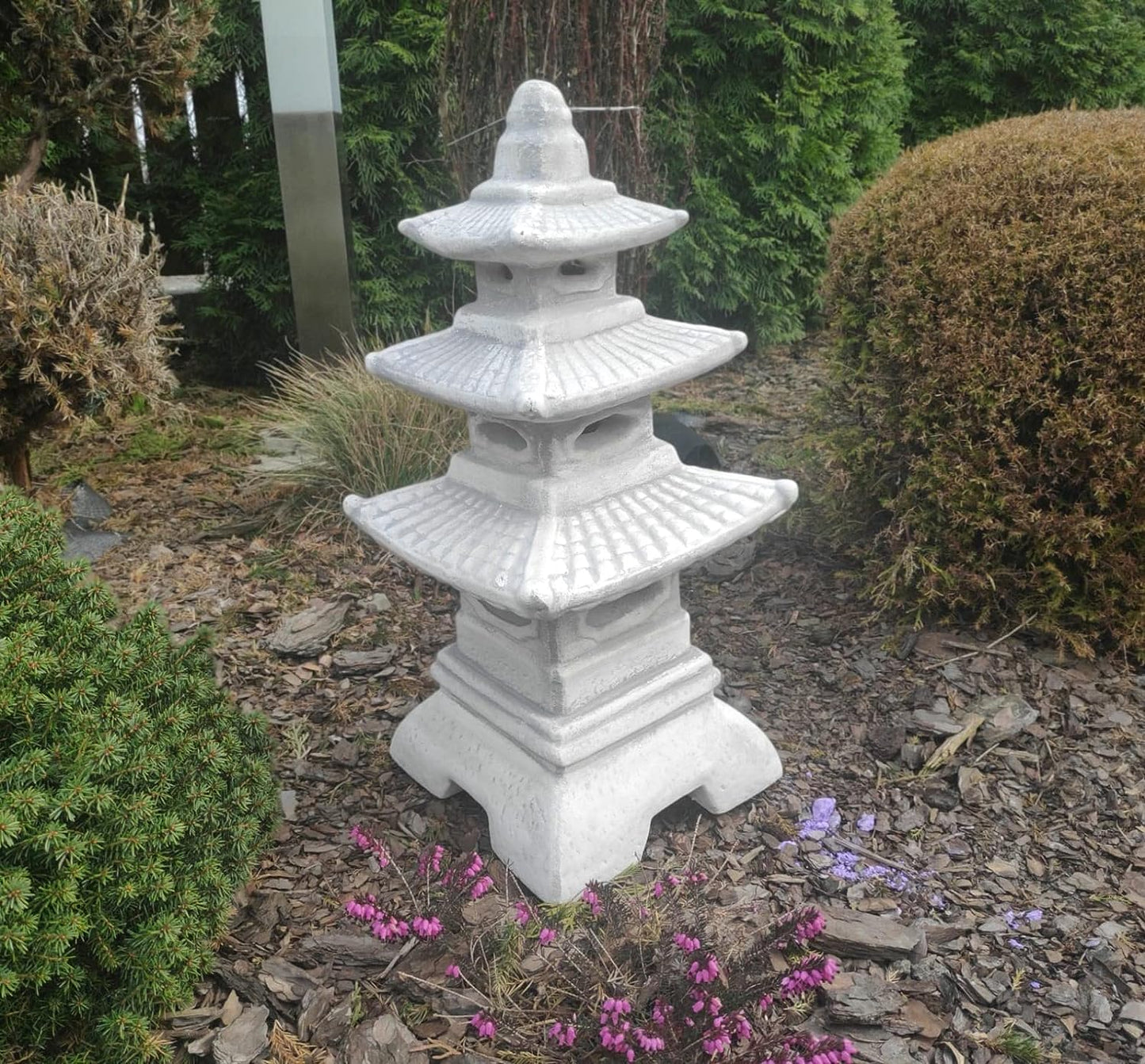 Estátua de ornamento de jardim - Lanterna japonesa/pagode de três camadas de pedra