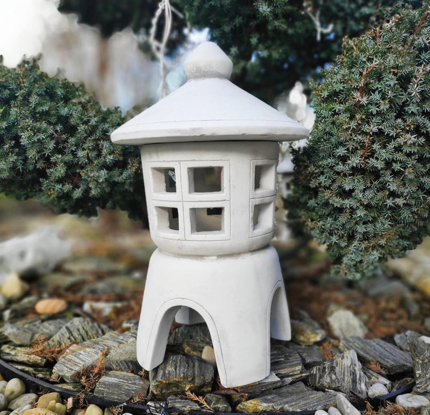 Enfeite de jardim, Pagode / Lanterna - Estilo de jardim japonês, decoração em pedra - Candi Borobudur ꦕꦤ꧀ꦝꦶꦧꦫꦧꦸꦝꦸꦂ