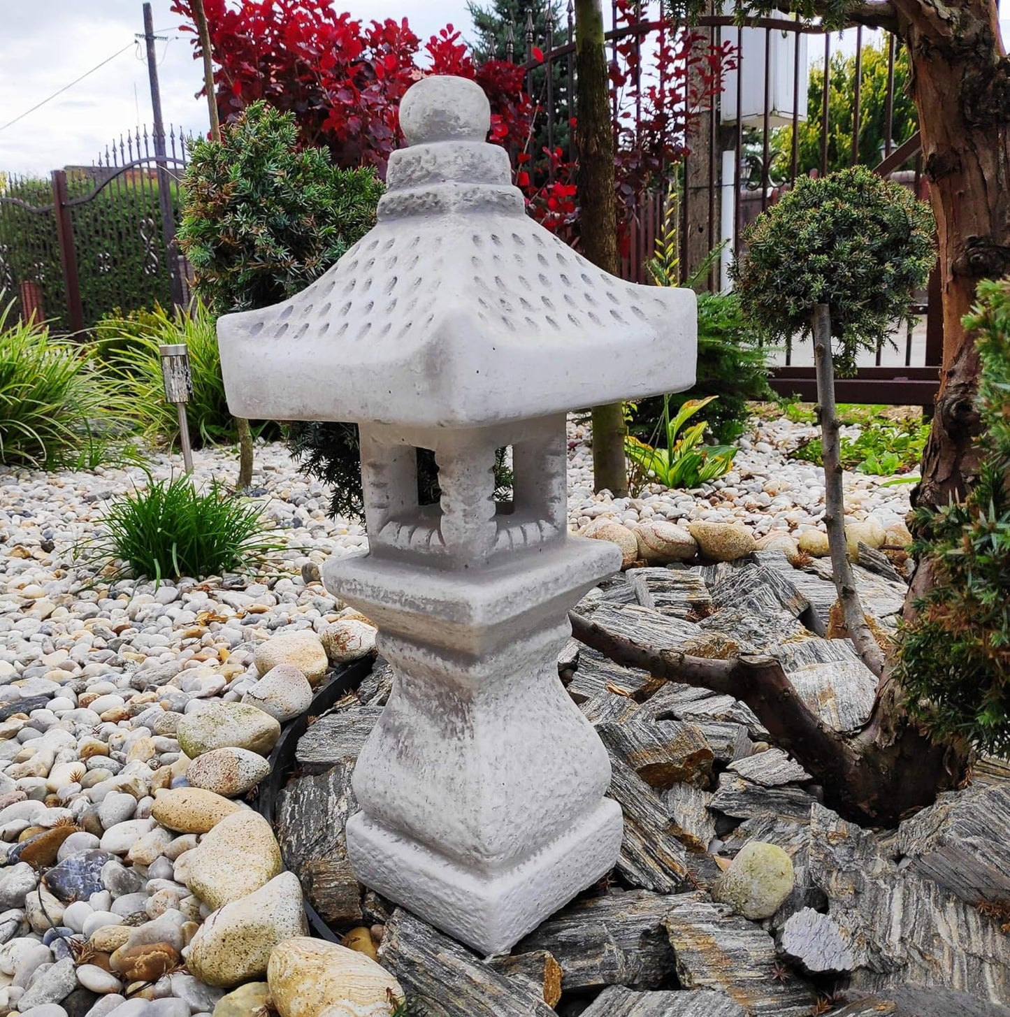 Decoração de jardim em pedra fundida - Pagode/Lanterna estilo japonês "TACHI-GATA-OKI" 40x12x11 cm